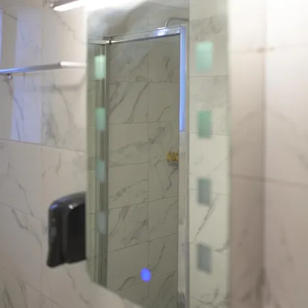 Irene Lux * Loutraki (Corinthia)